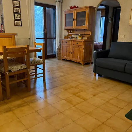 Palaghiaccio - 6 Posti Letto Affianco Al Palaghiaccio Di Appartamento Roccaraso