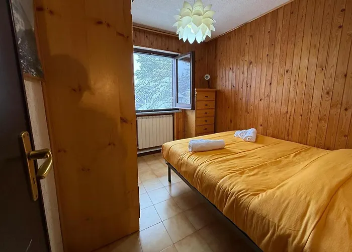 Apartamento Palaghiaccio - 6 Posti Letto Affianco Al Palaghiaccio Di