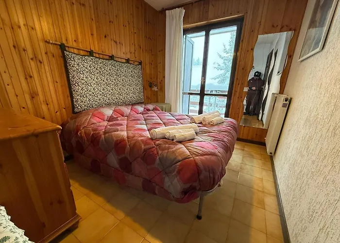 Palaghiaccio - 6 Posti Letto Affianco Al Palaghiaccio Di *